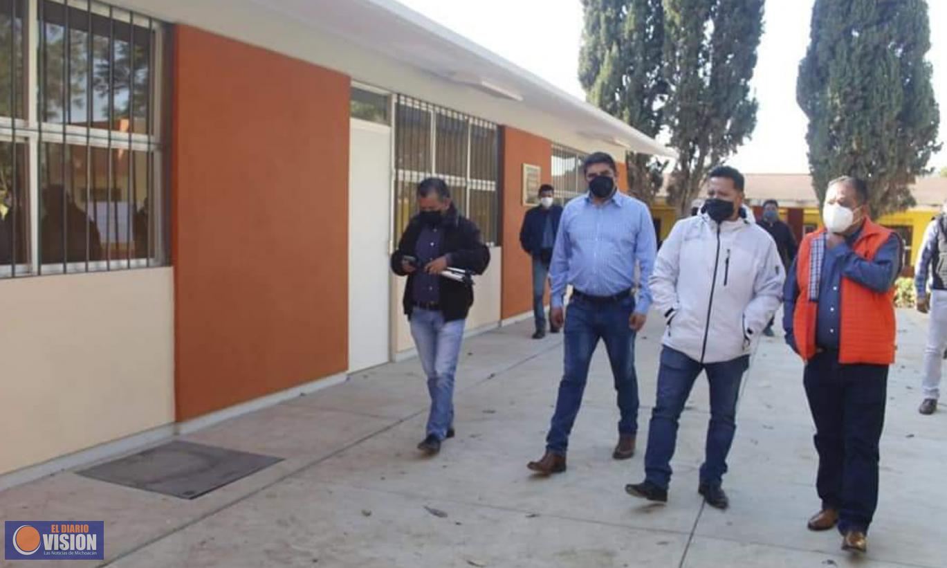 Supervisa Lupillo Aguilera construcción del Centro de Capacitación Músical de Tingambato 