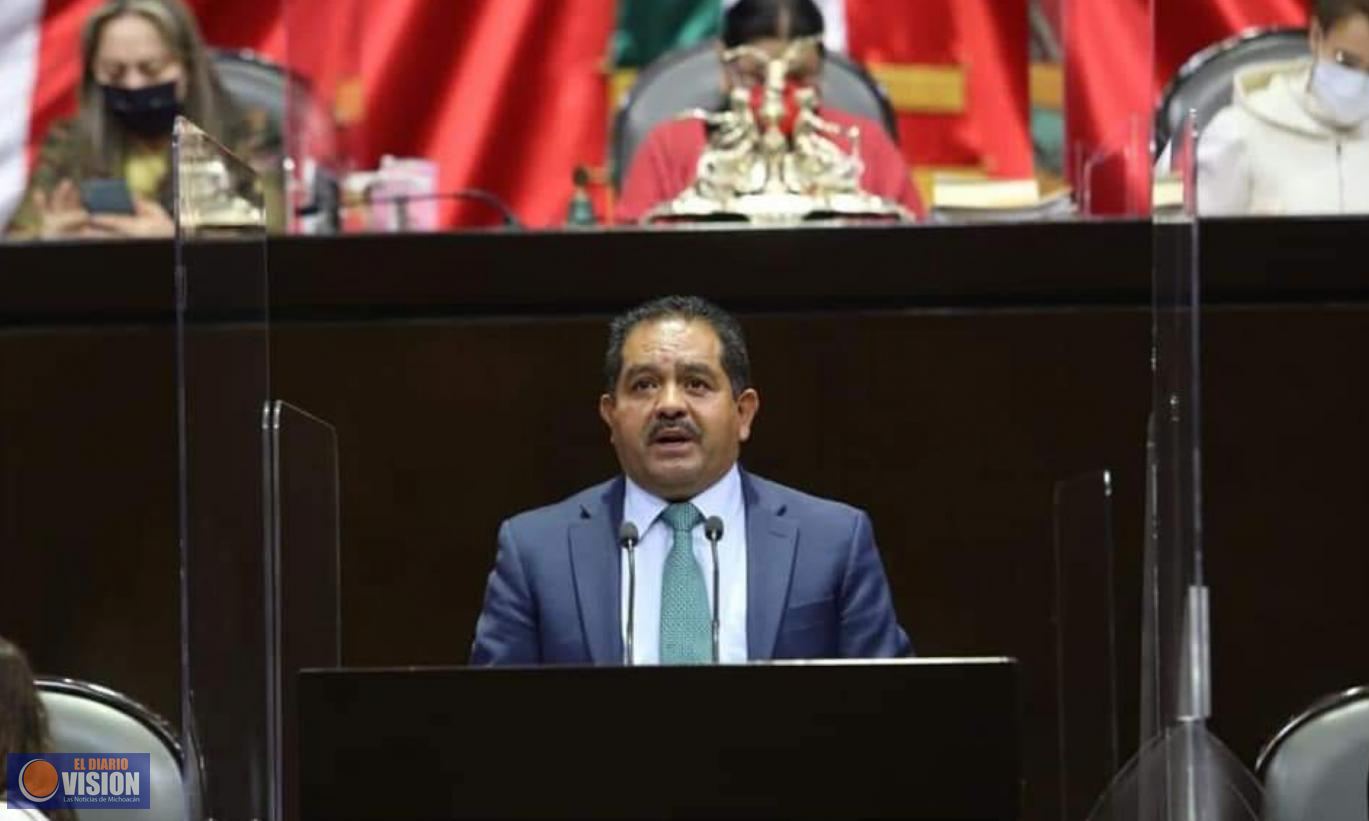 Federación debe frenar incrementos en gasolinas: Lupillo Aguilera