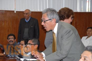 Presenta rector su nueva página web de la UMSNH