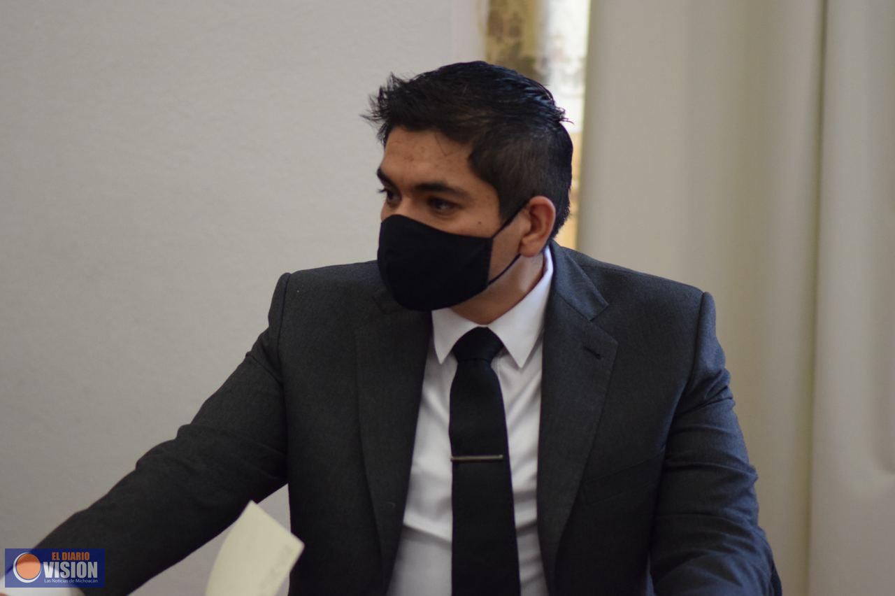 Demanda Arturo Hernández aplicación de vacuna a bomberos, protección civil y Cruz Roja 