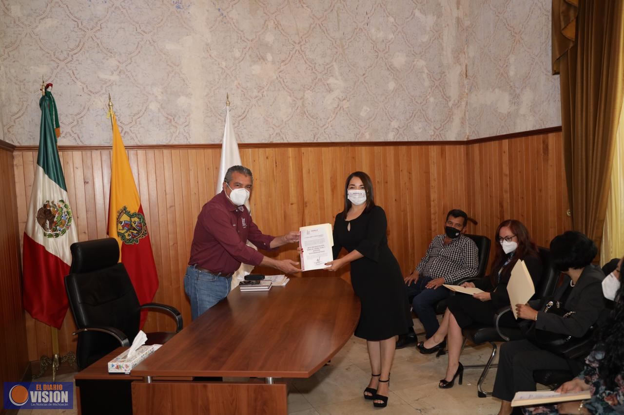 Realiza Raúl Morón relevos institucionales en la Secretaría del Bienestar y Política Social 