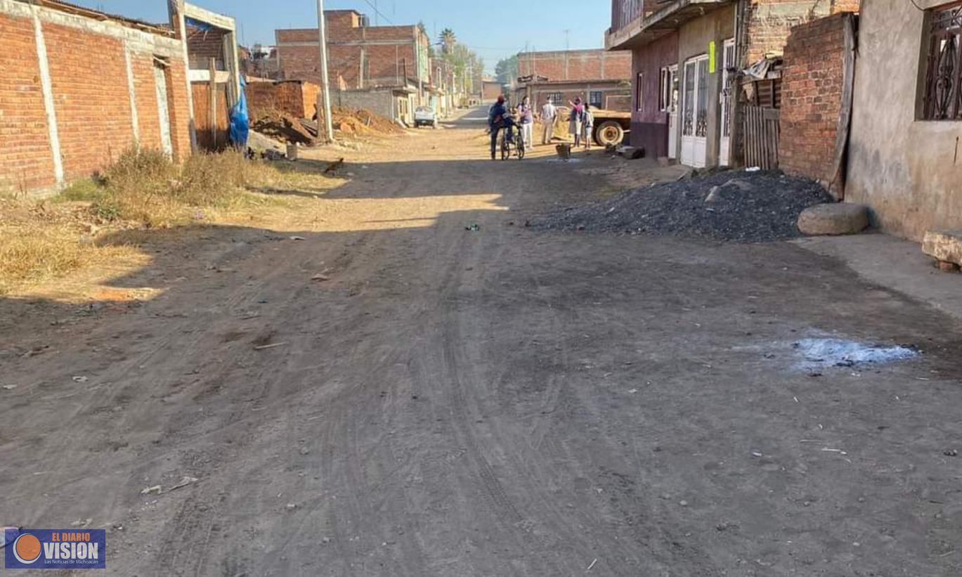 Inicia Ayuntamiento de Zacapu pavimentación de la calle Prolongación Francisco Villa 