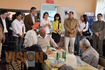 Asilo Miguel Hidalgo recibe donativo por más de 40 mil pesos del Reciclatón 2011 
