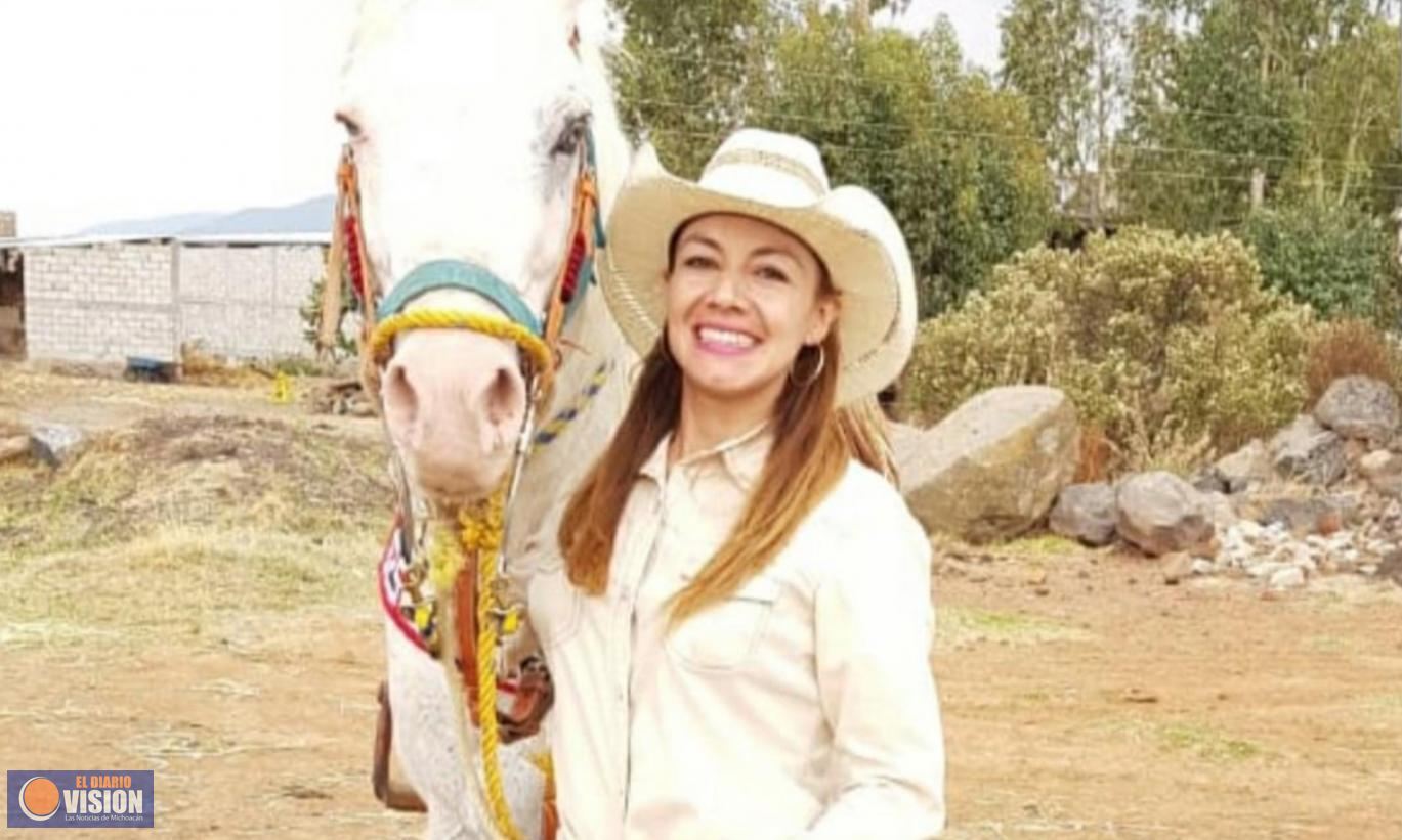 Lorena Huitrón será la candidata del PRD a la alcaldía de Contepec