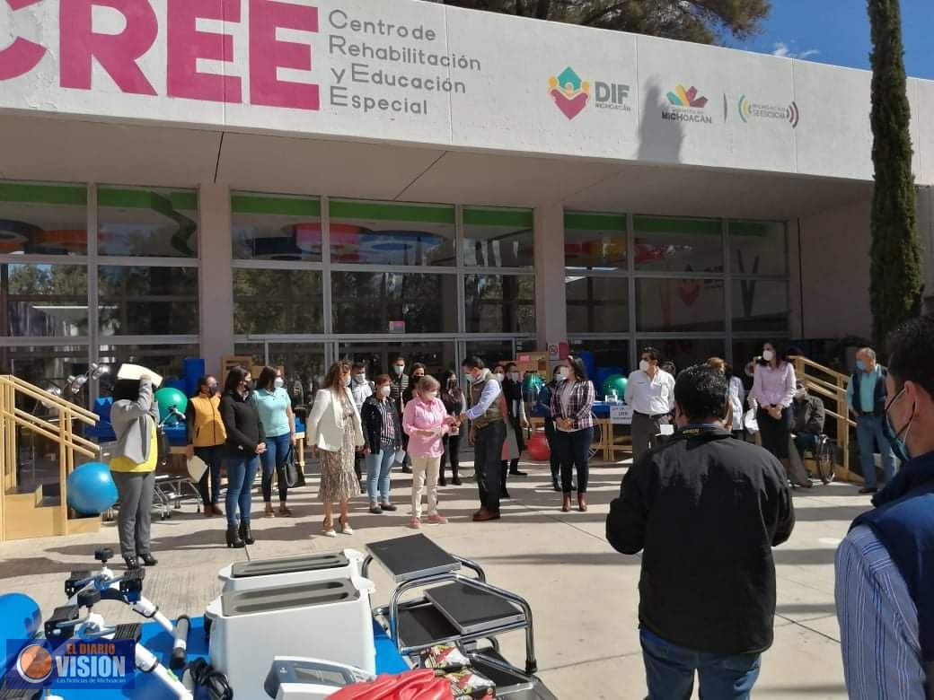 DIF Municipal de Coeneo recibió equipamiento para la Unidad Básica de Rehabilitación 