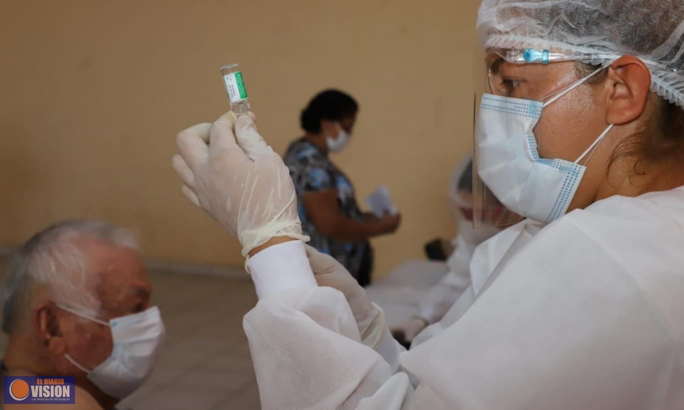 En Michoacán se han vacunado 6 mil 605 adultos mayores contra el coronavirus 