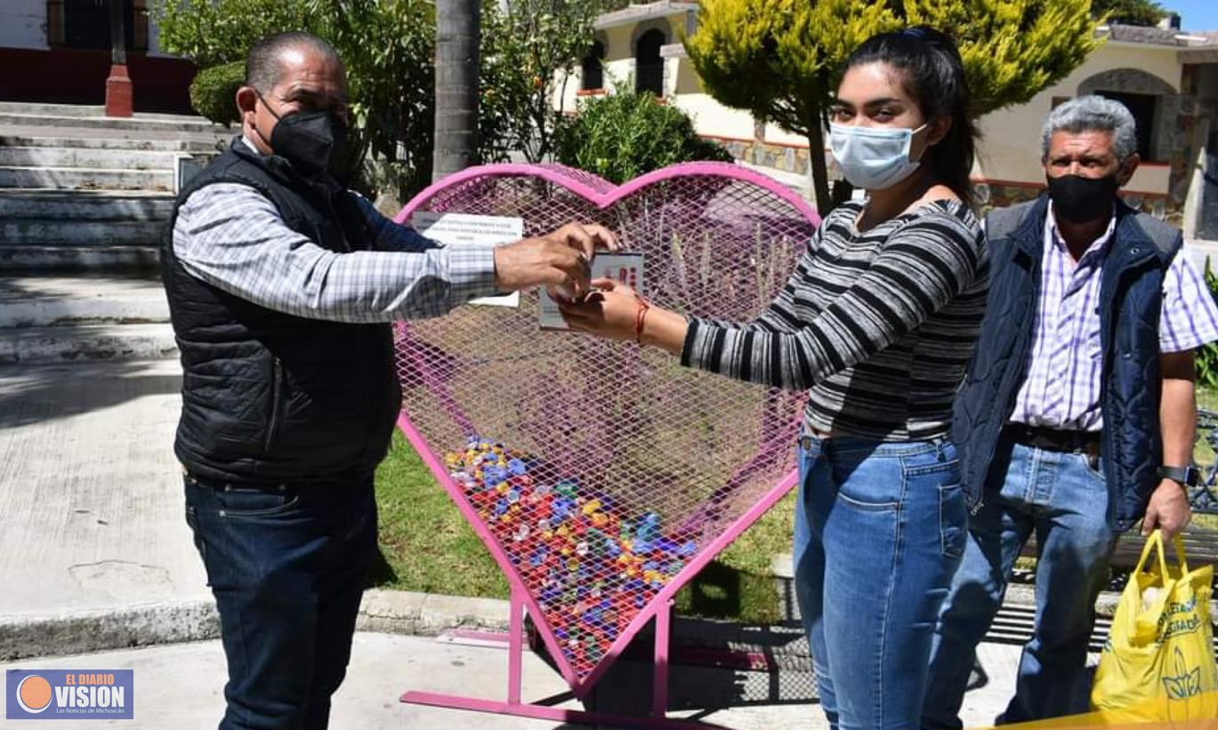 Ariel Trujillo Córdova, inauguró recolectores de tapitas de pet en beneficio de niños con cáncer