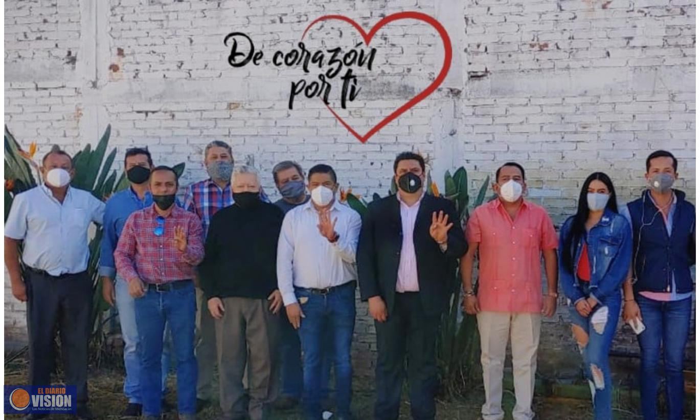 Empresarios arropan a Paco Cedillo; piden que sea alcalde de Uruapan  