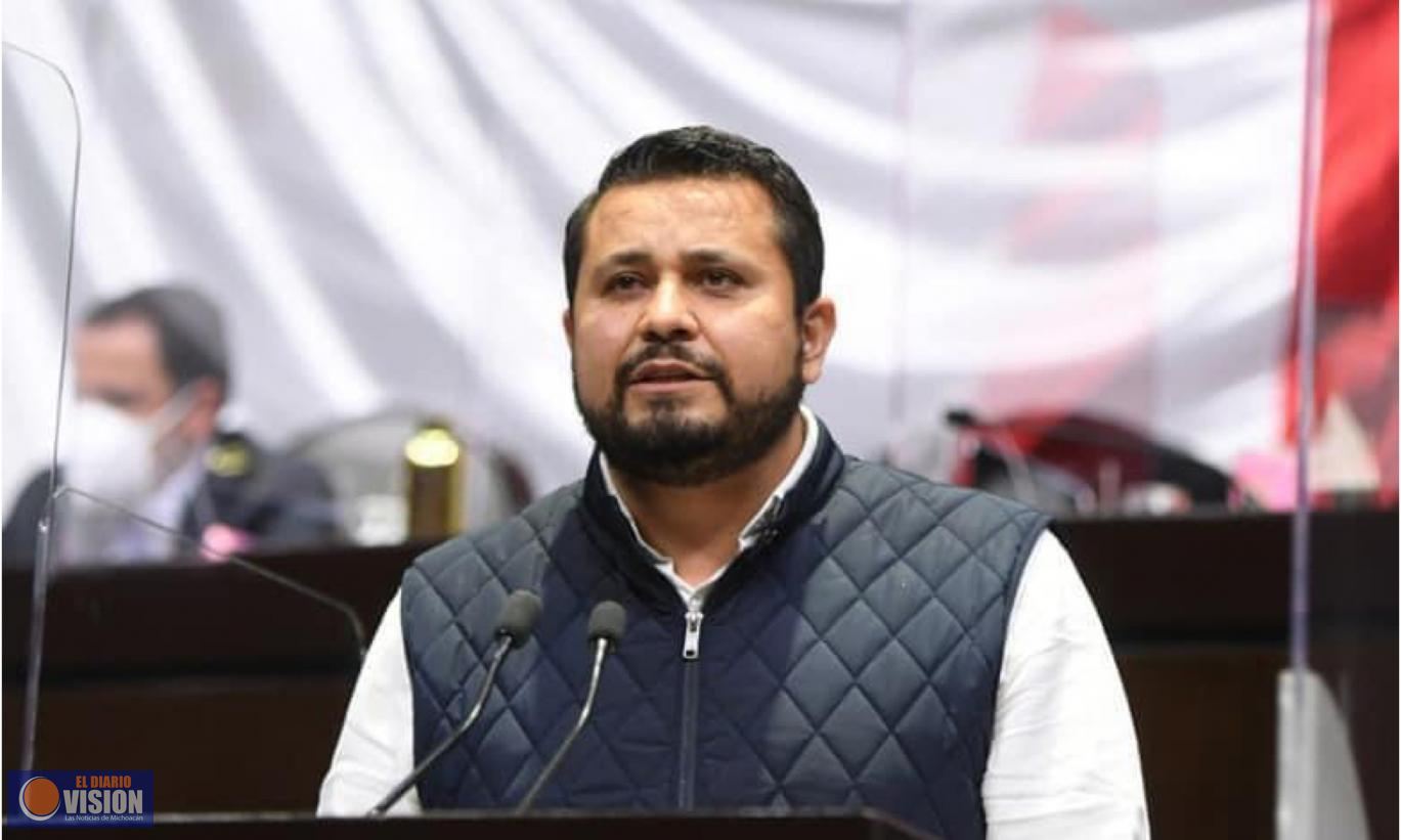 Las familias mexicanas pagarán el retroceso en energía eléctrica aprobaba por Morena 