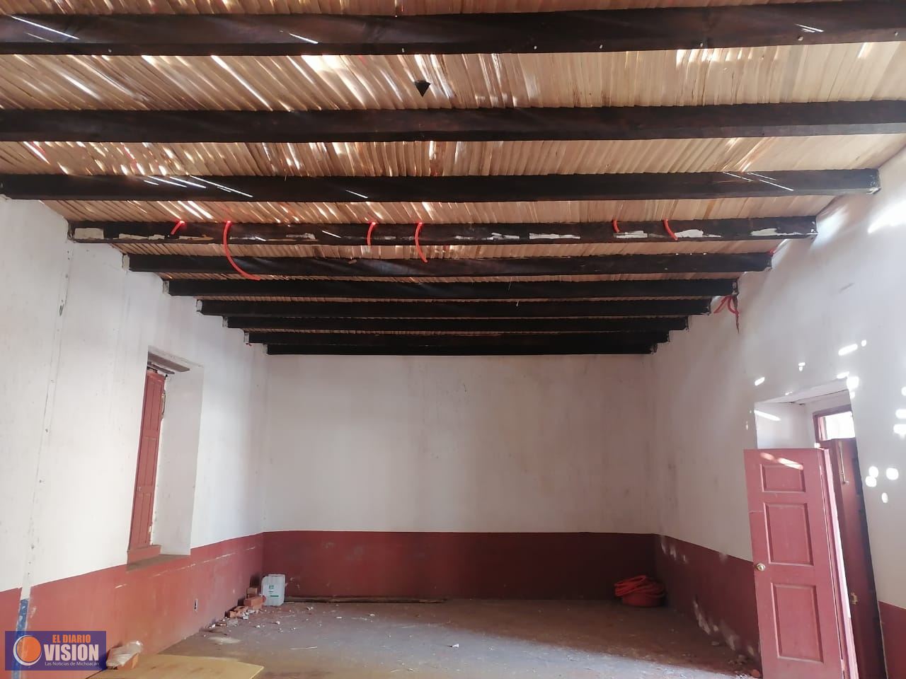 Semovep supervisa obra de remodelación de jefatura de tenencia en Cuto de la Esperanza 