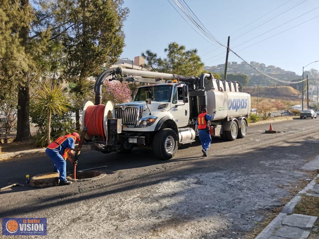 Gobierno de Morelia realiza limpieza preventiva en canal Fray Antonio de San Miguel 