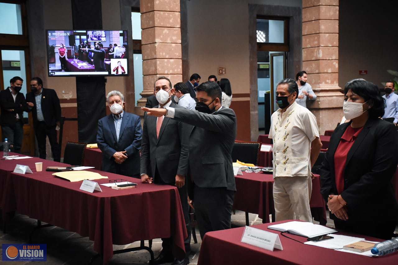 Se incorpora Alfredo Flores a bancada de Morena en Congreso del Estado