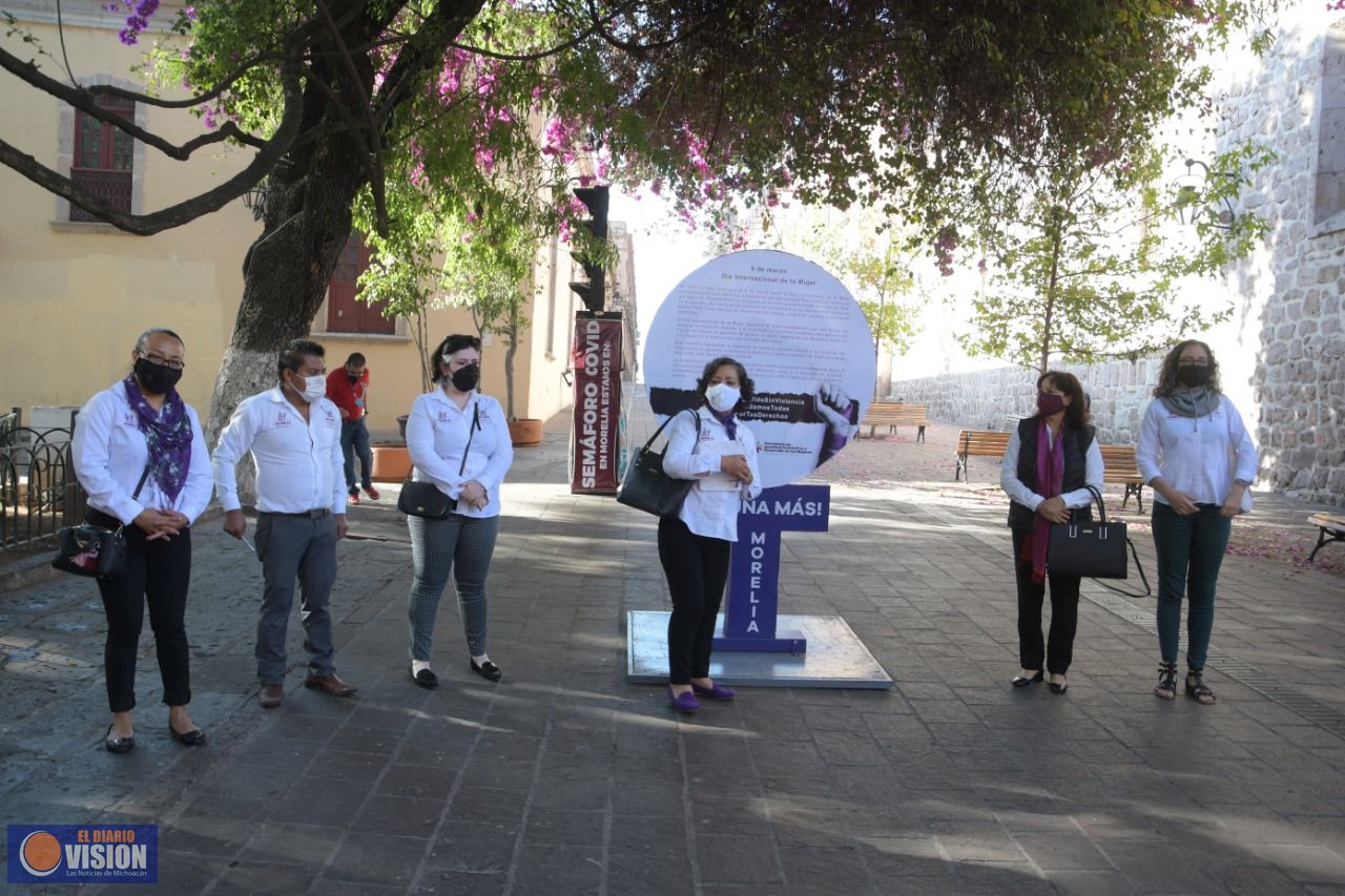 IMUJERIS arranca Jornada de Sensibilización, instala monumento itinerante en Jardín de las Rosas 