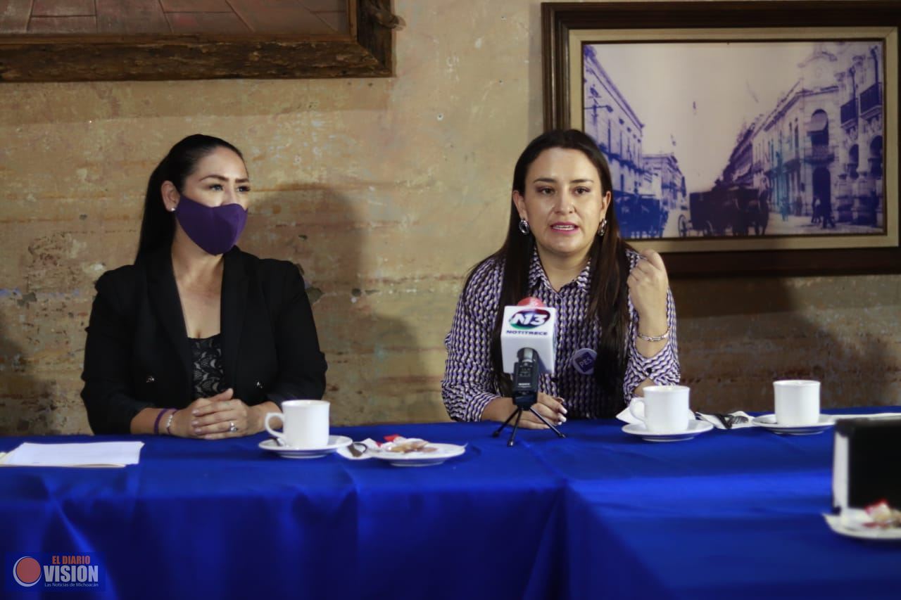 Participa Hermila Solís en encuentro estatal de mujeres de Michoacán