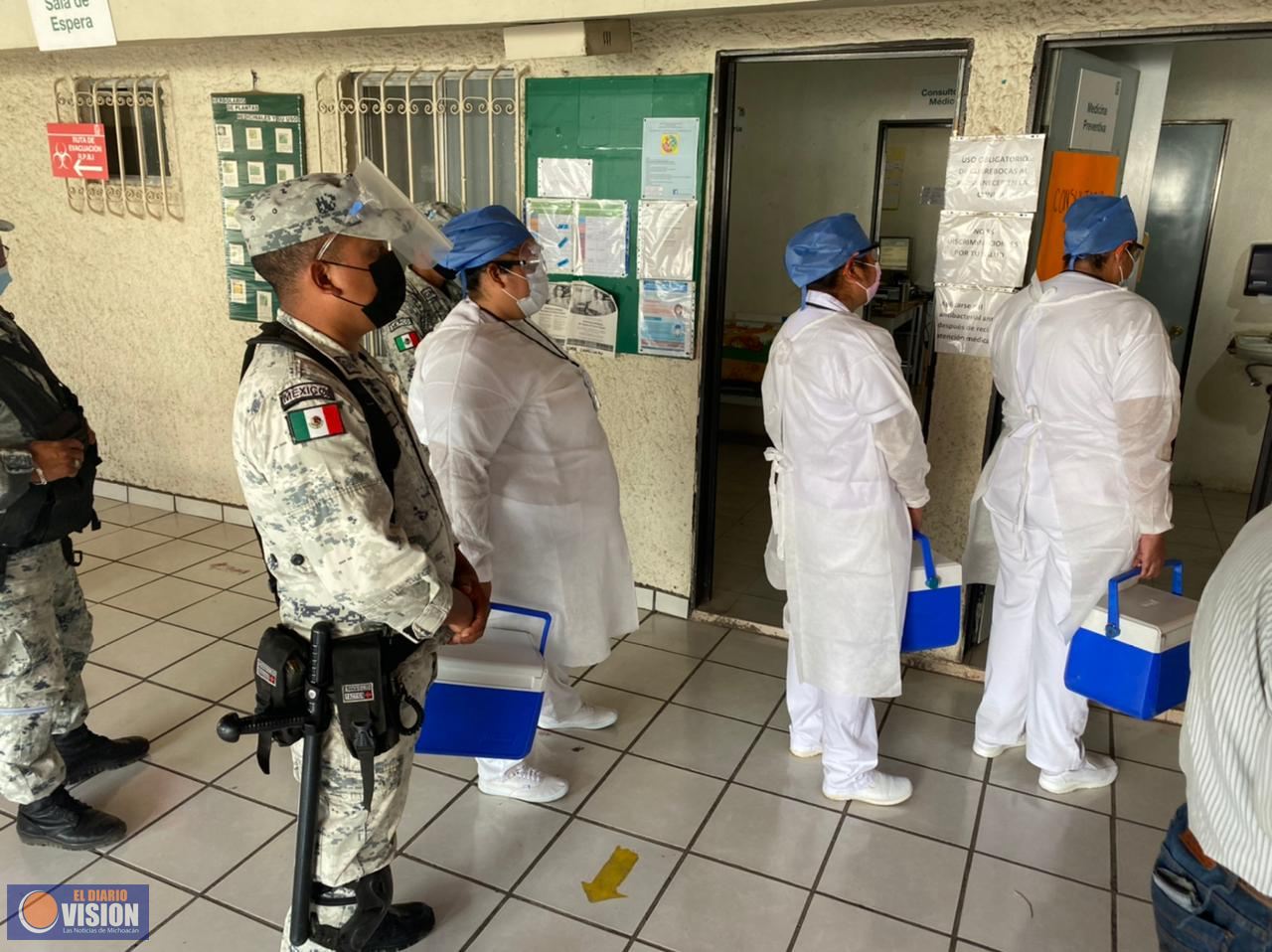 Se han vacunado en Michoacán más de 82 mil adultos mayores contra COVID-19 