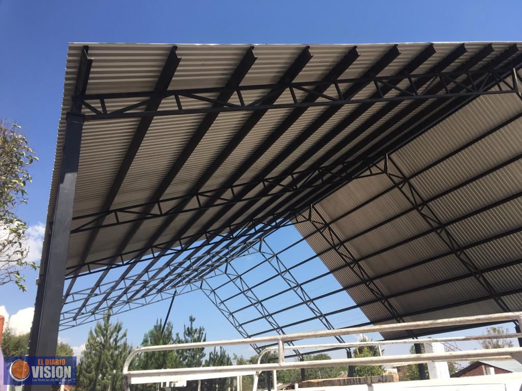 El Gobierno de Morelia avanza en construcción de cancha y techumbre en el Chihuerio 