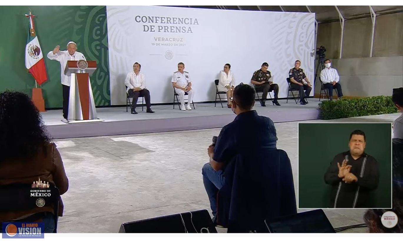 AMLO asegura que adultos mayores estarán vacunados antes de que se acabe abril