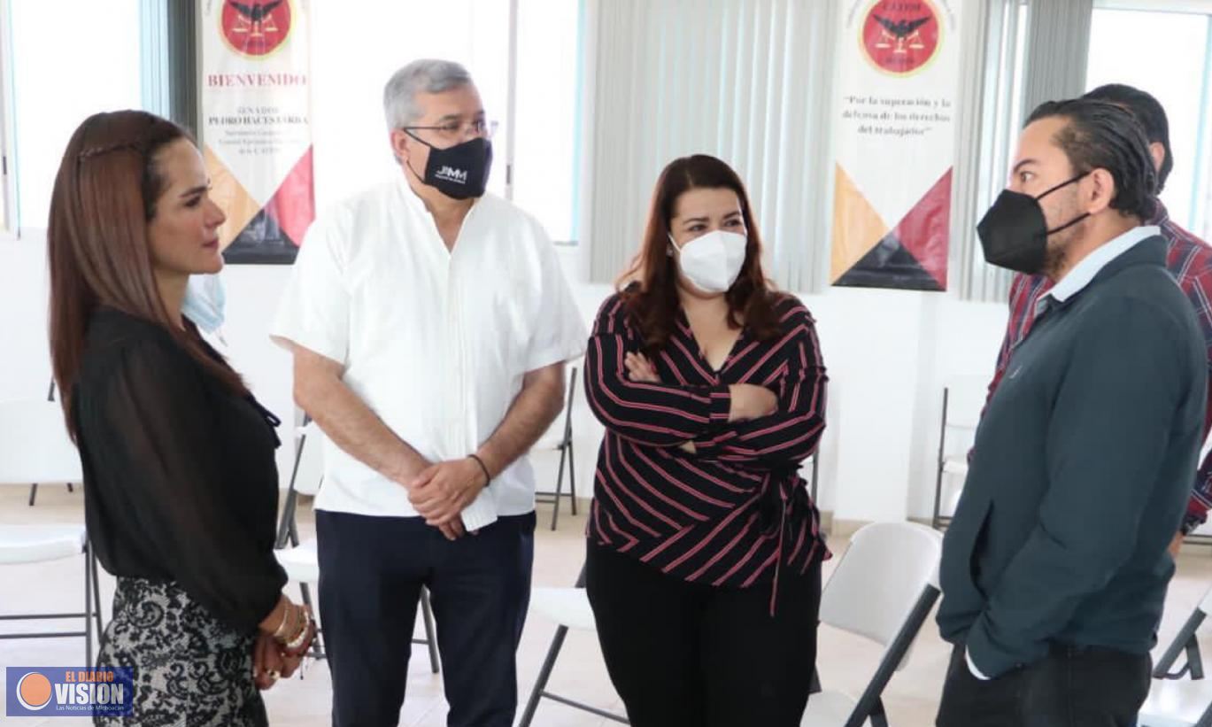 Se reúnen Marx Aguirre y Magaña de la Mora con líder del Sidemm
