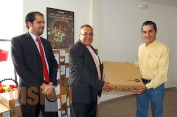 Entrega Banamex equipo de cómputo a la COFEEEM