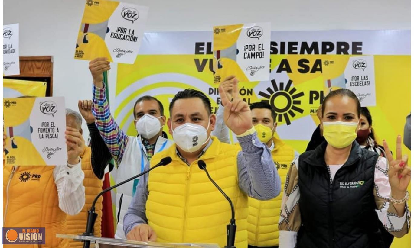 Nuestro país y sus instituciones merecen respeto:  Víctor Manríquez 