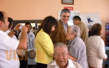 Recibe apoyo económico asilo de ancianos “Miguel Hidalgo”