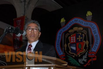 Se reunió rector con líder estudiantil chileno