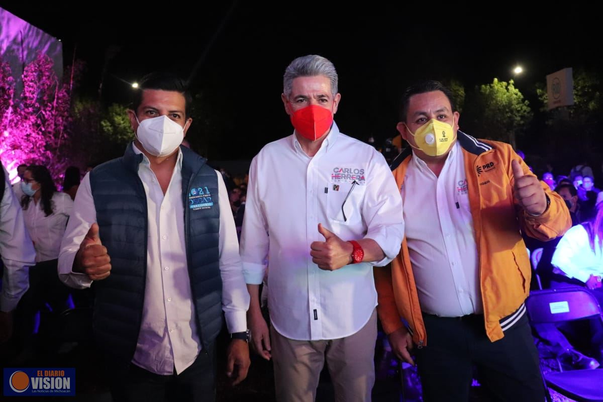 Michoacán tendrá al mejor Gobernador, Carlos Herrera cuenta con el respaldo del PAN: Oscar Escobar 