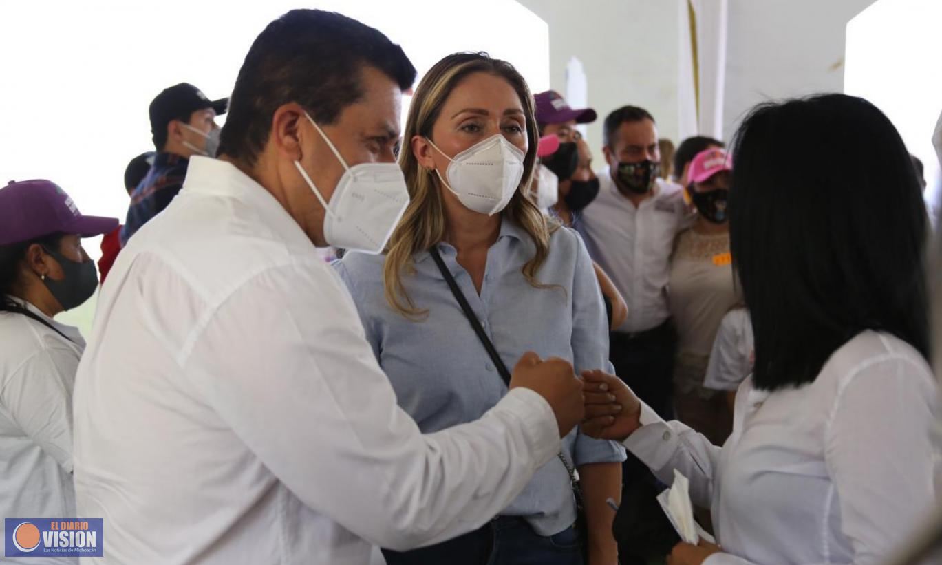 Comerciantes de Morelia, apoyan a Roberto Carlos López, por el distrito 08