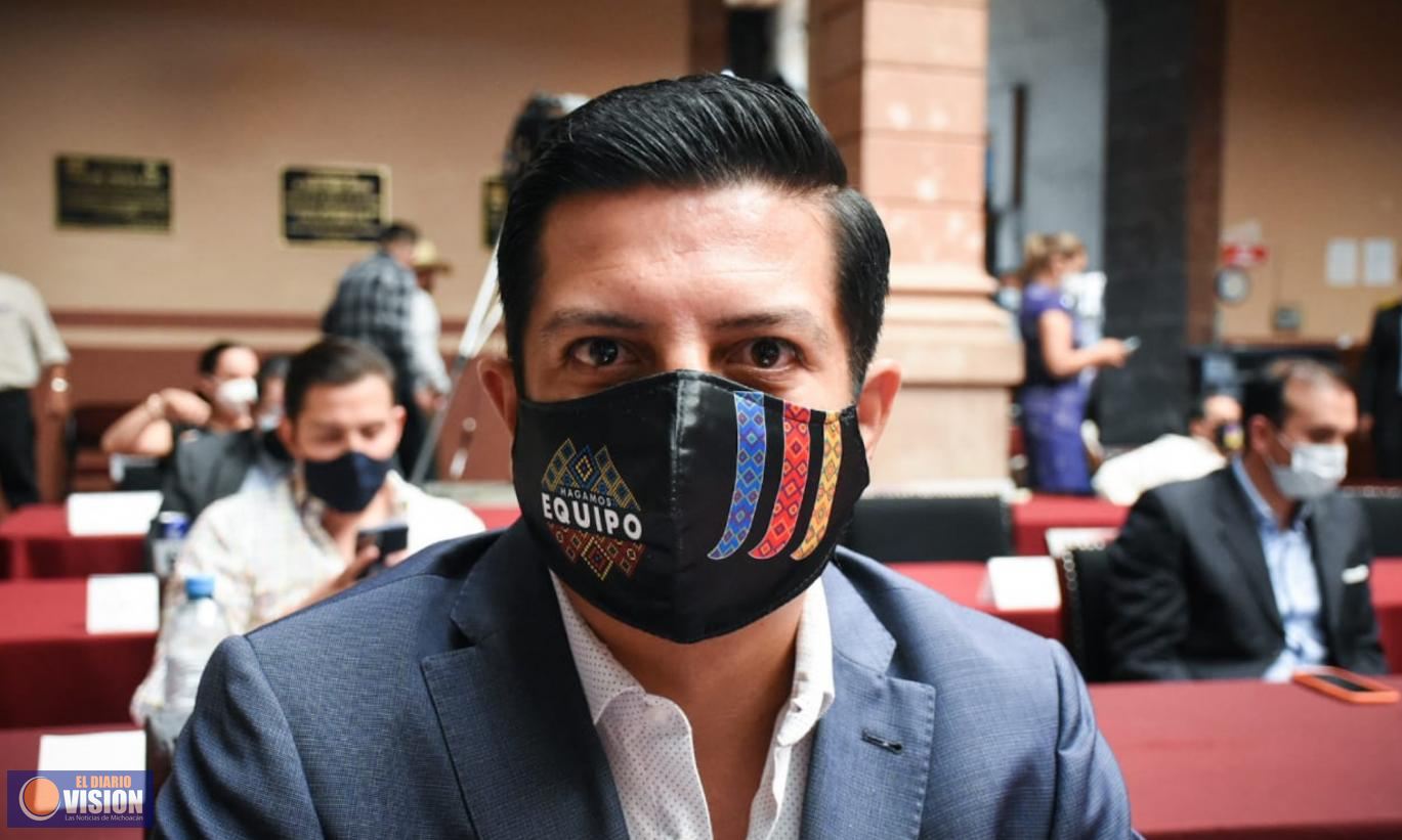 Propone Oscar Escobar mejorar atención a la ciudadanía en peticiones y demandas 