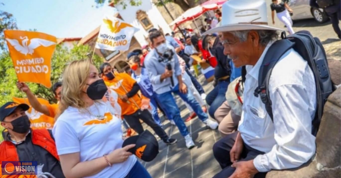 Les va a cambiar la vida, palabra de mujer : Mercedes Calderón 
