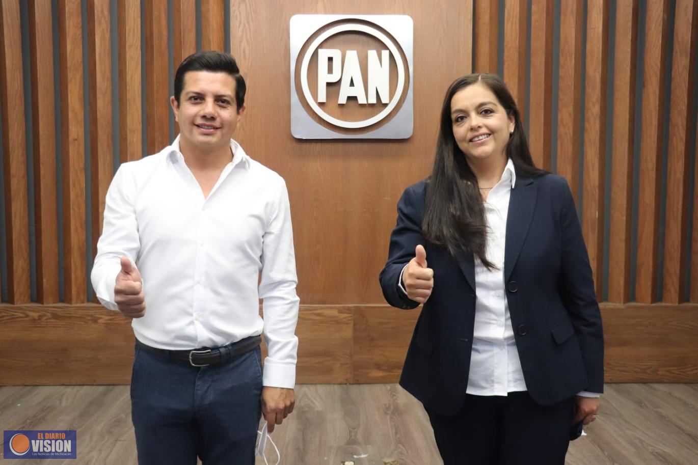Oscar Escobar presenta Licencia como dirigente del PAN, asume Teresita Herrera la Presidencia 