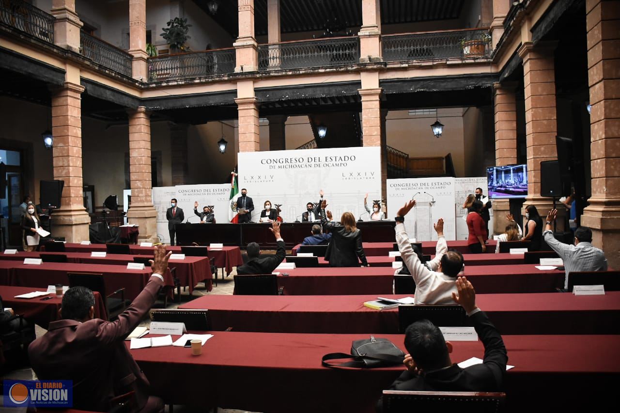 Designa Congreso a cuatro presidentes municipales provisionales