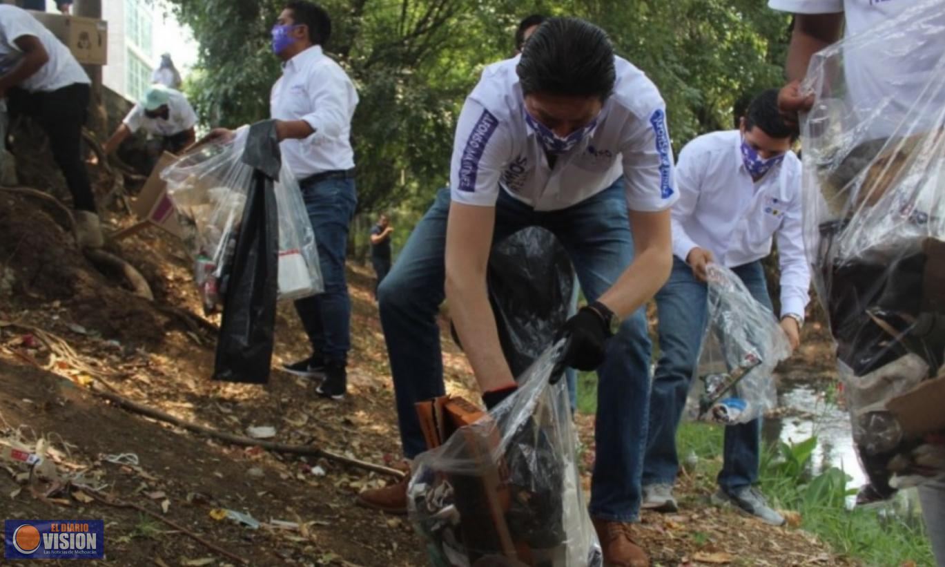 Alfonso Martínez, encabezó jornada de limpieza en el río Grande 