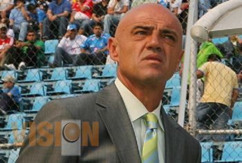 Renunció  
