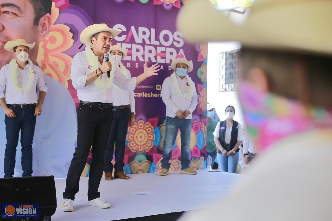 Ante miles de ciudadanos, Carlos Herrera exhibe a gobernantes borregos y agachones de Morena