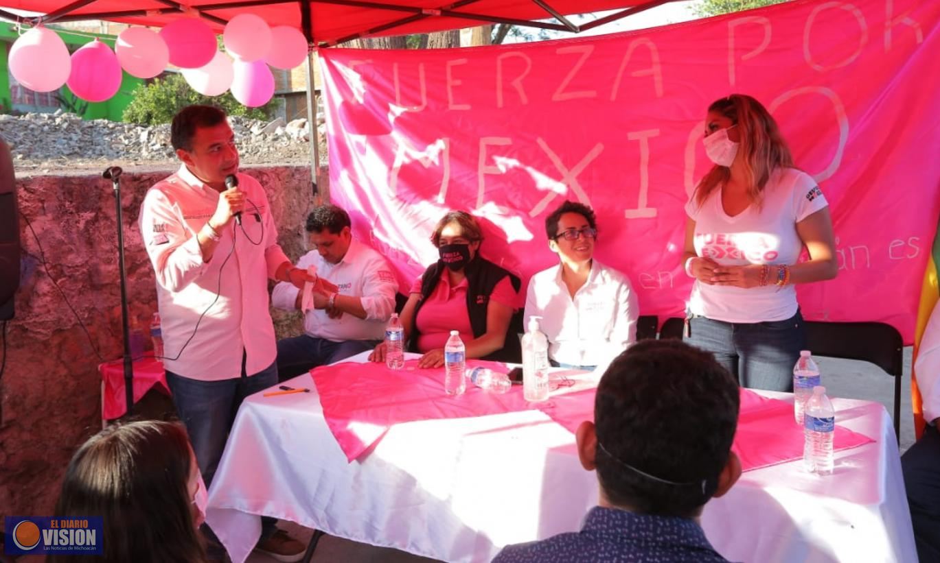 Abelardo Pérez propone legislar a favor de las madres jefas de familia y mujeres trabajadoras