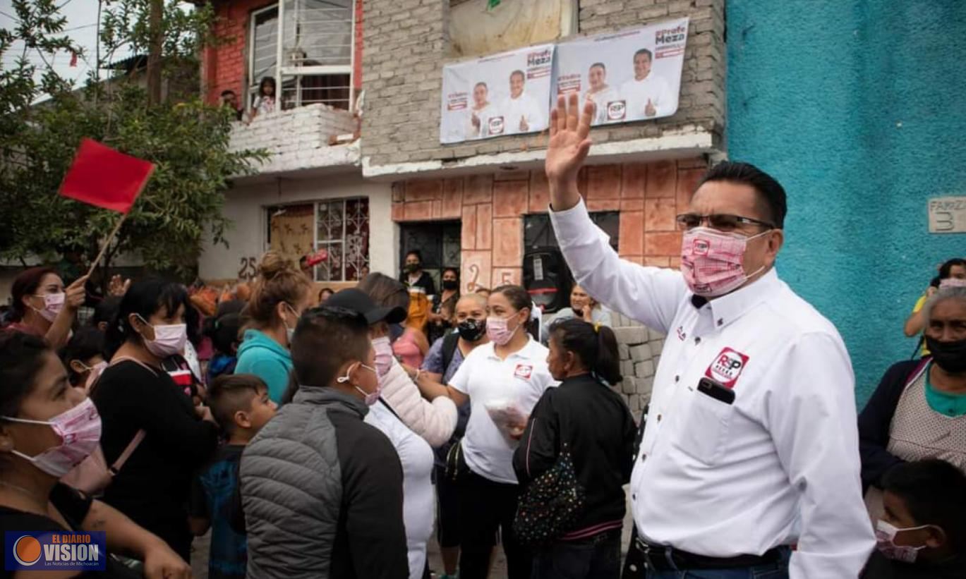 Miguel Ángel García, se reunió con vecinos de la Colonia Eduardo Ruiz