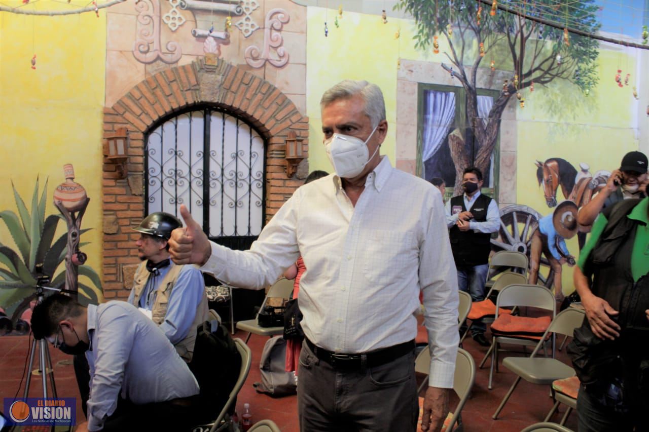 Apoyo total a la Mujer: Cristóbal Arias 