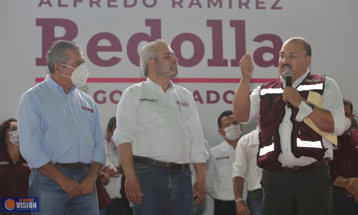 Abraham Sánchez Martínez, declina en favor de Alfredo Ramírez Bedolla