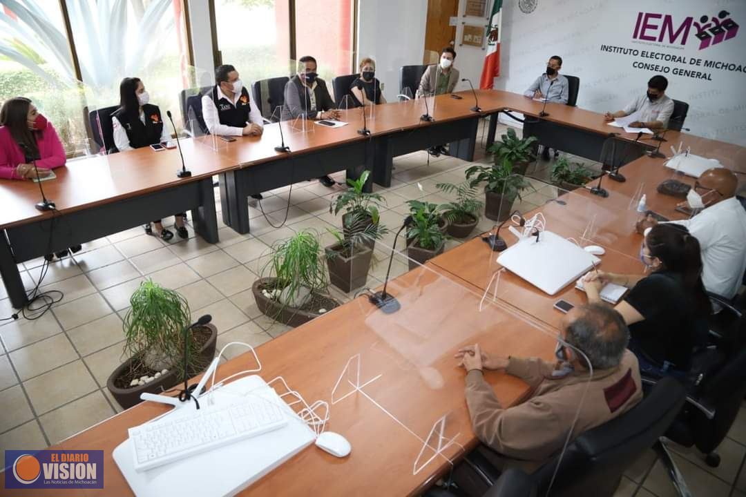 Coalición Migrantes de Michoacán, se reúne con el Consejero Electoral Juan Adolfo Montiel