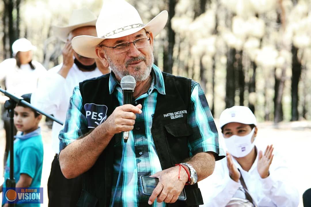 No se bajen el sueldo, no más no se roben el dinero: Hipólito Mora