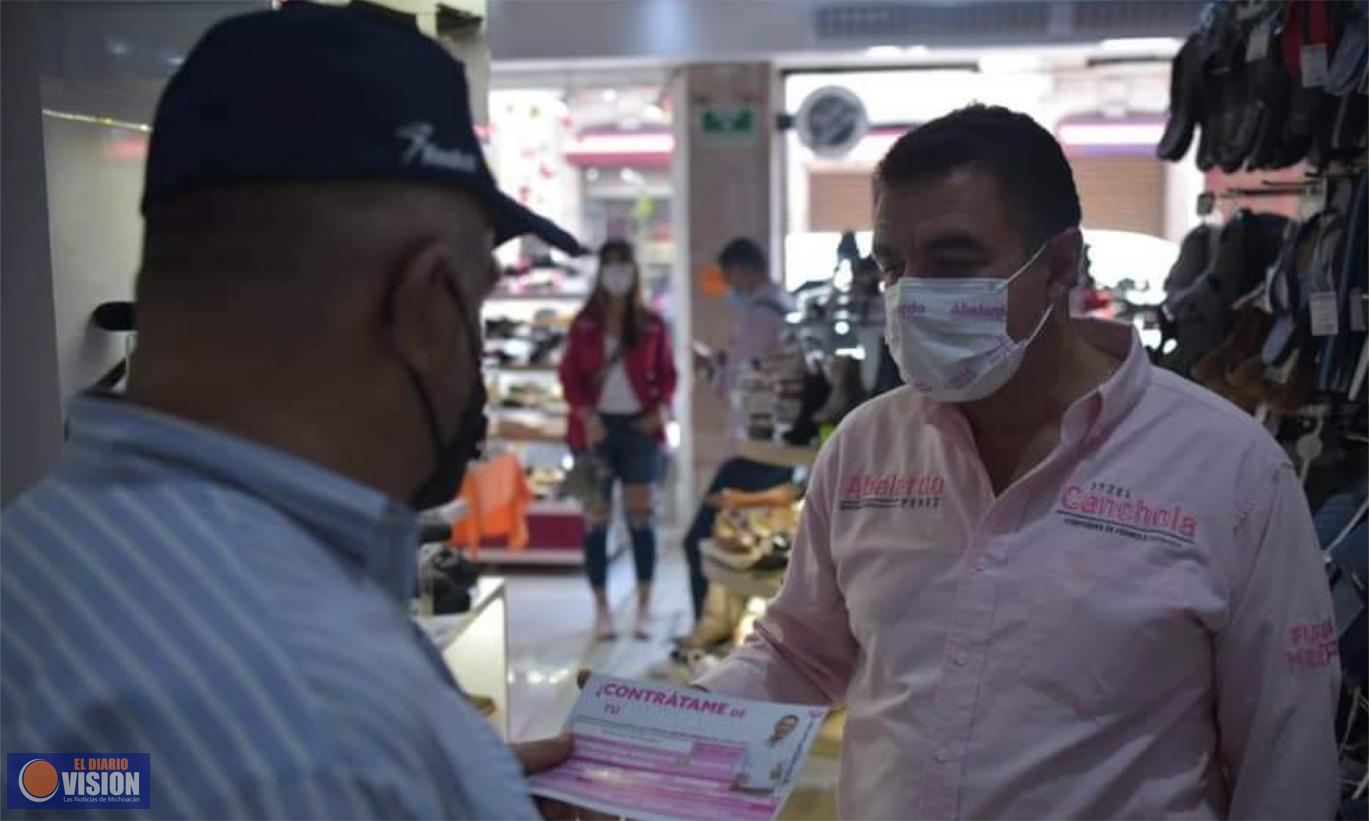 Comerciantes y vecinos del centro histórico de Morelia van con Abelardo Pérez Rumbo al Congreso