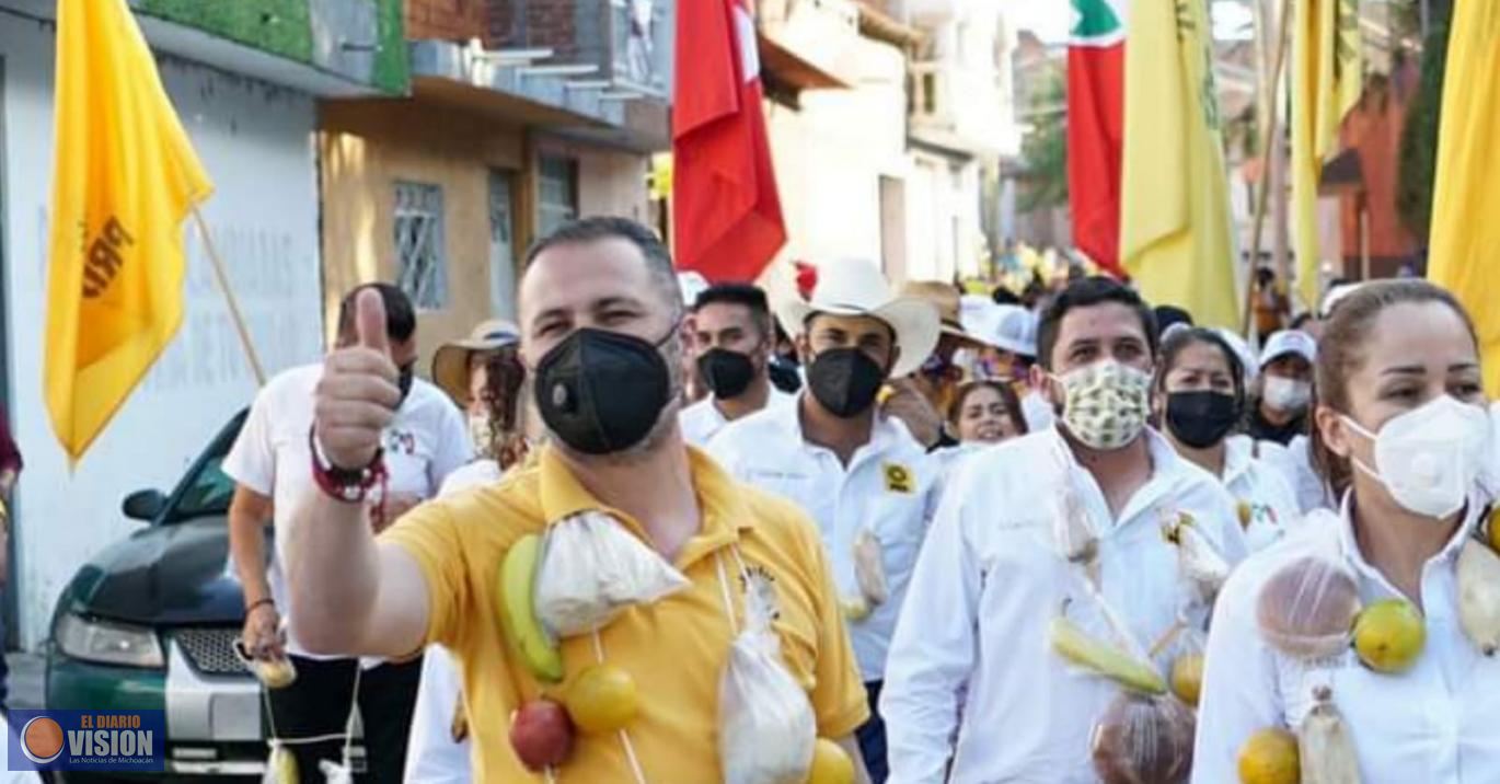 Luis Felipe León Balbanera, le apuesta a la continuidad, gracias a la suma de esfuerzos
