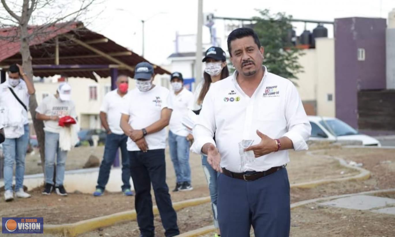 Trabajaré desde el Congreso Federal para dar solución al problema de agua en Morelia: Roberto Carlos