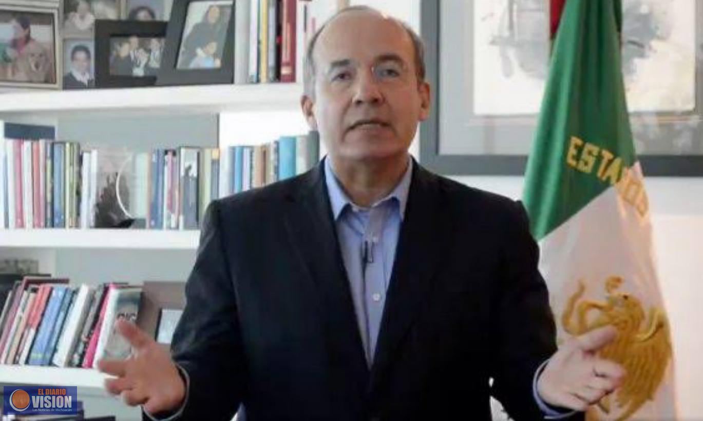AMLO desea pronta recuperación a Felipe Calderón tras contagio
