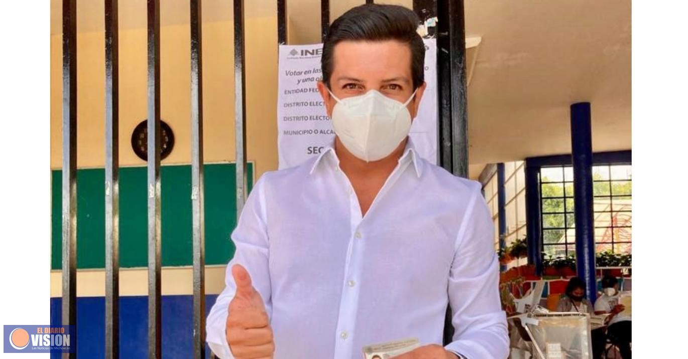 Oscar Escobar, gana el Distrito local de Tacámbaro