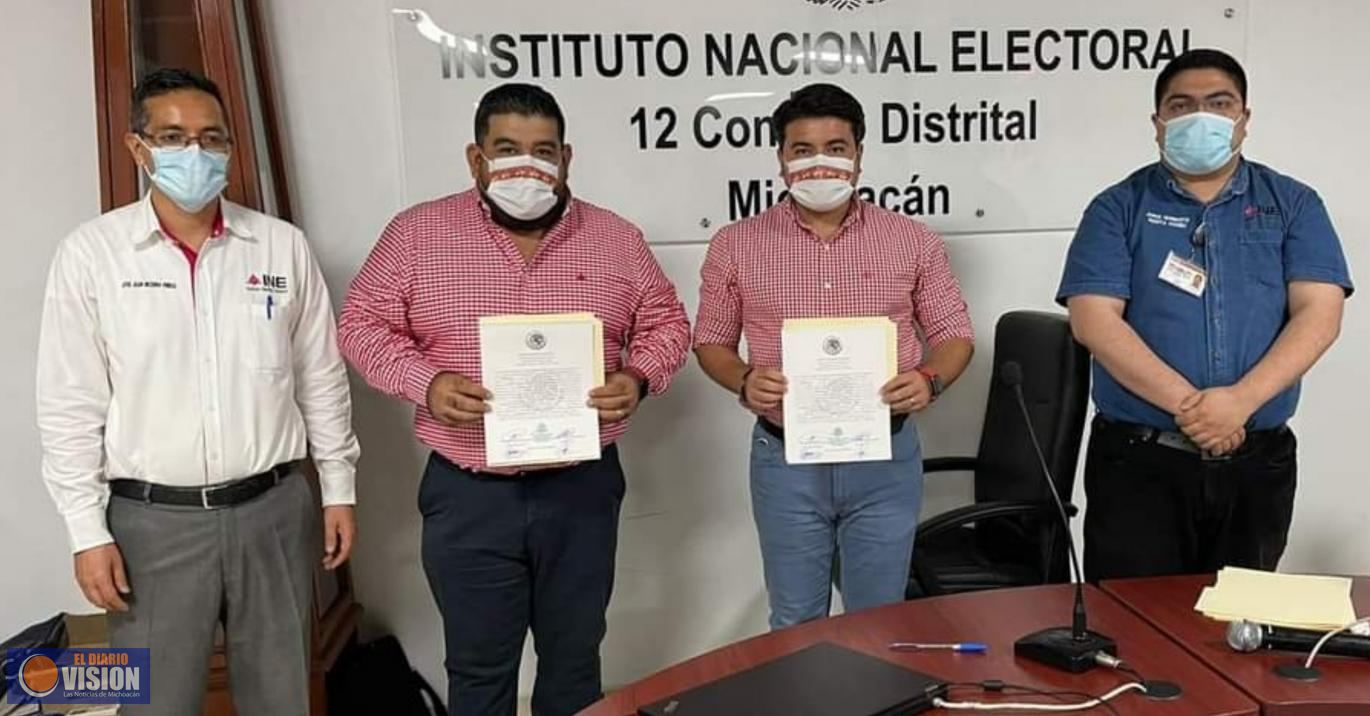Paco Huacus Esquivel, recibe constancia de Mayoría y Validez como Diputado Federal electo