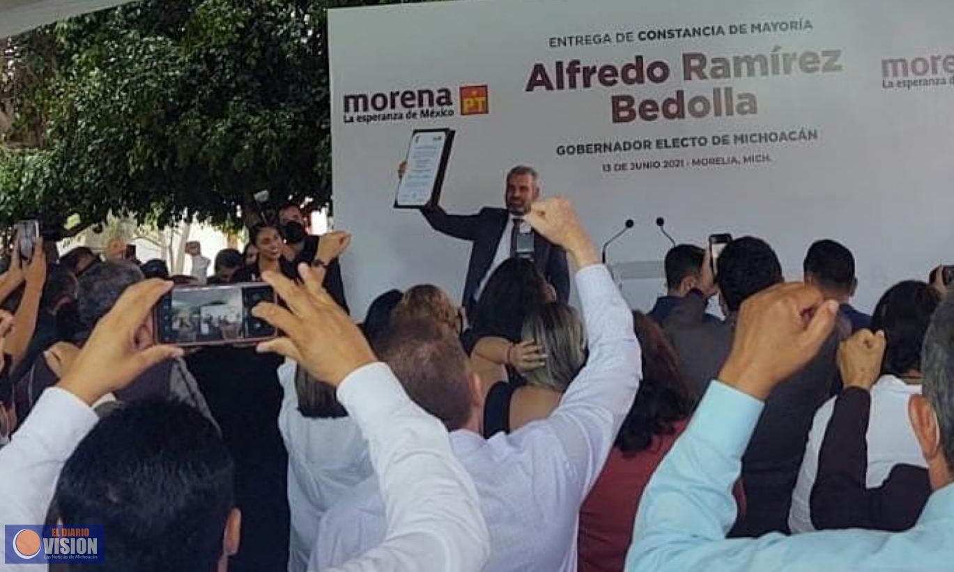 Alfredo Ramírez Bedolla, recibe constancia de mayoría que lo acredita como Gobernador electo 