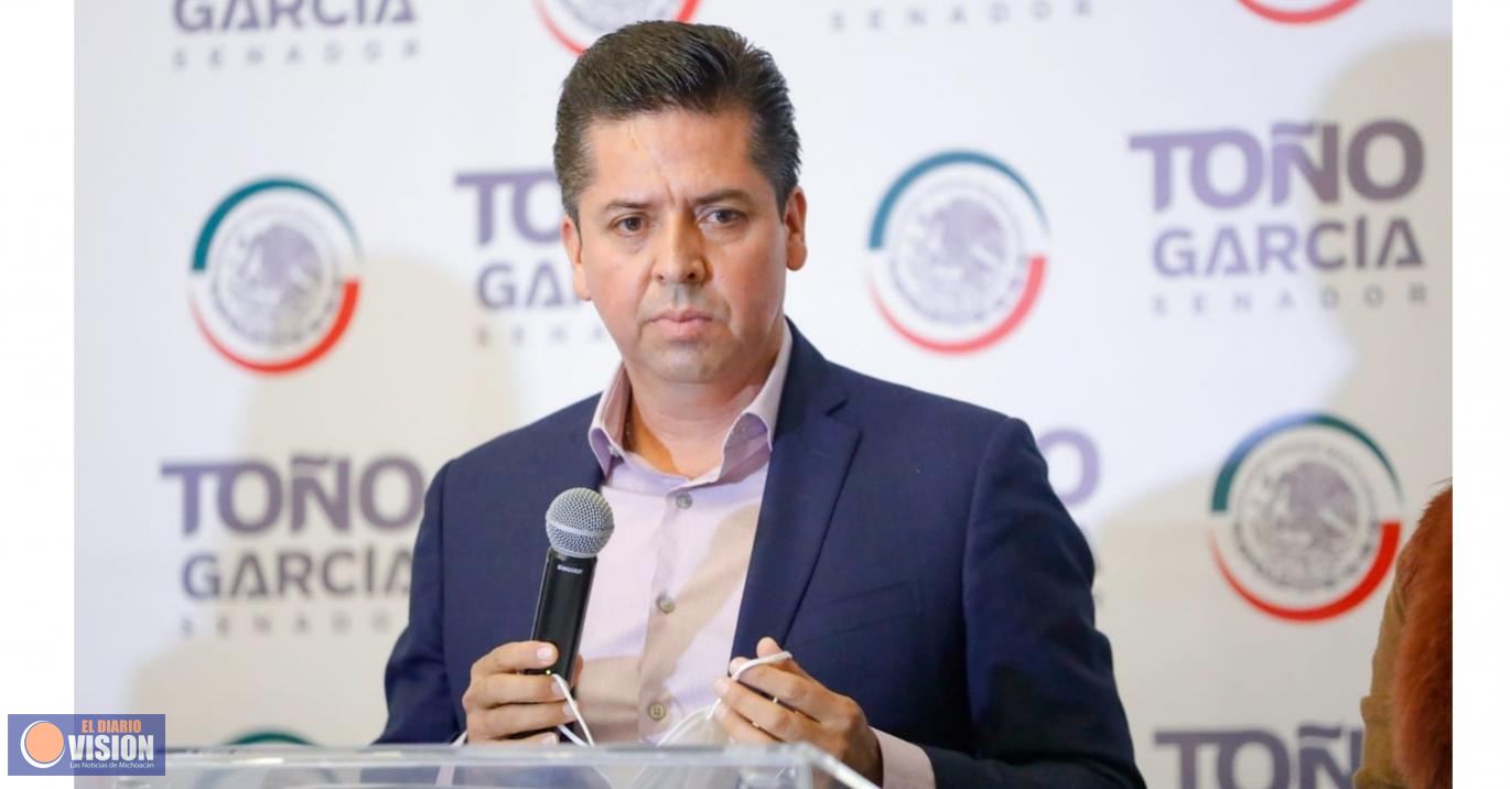 Toño García se reincorpora a los trabajos en el Senado de la República