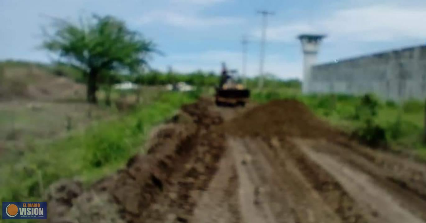 Obras Públicas repara acceso de Cereso-El Bordonal